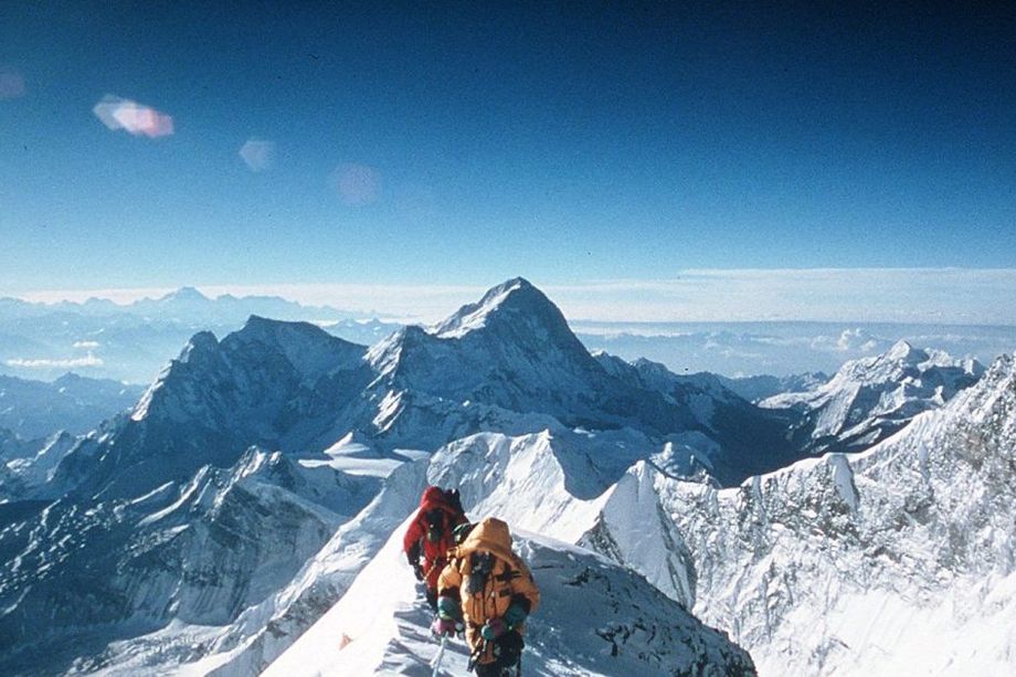 Zona-de-la-muerte-del-Everest-Sun-Times