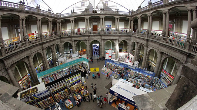 feria-internacional-del-libro-palacio-de-mineria