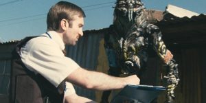 Distrito 9 - Blomkamp y Terri Tatchell, Neill Blomkamp director y Peter Jackson como Productor - Alienígenas II