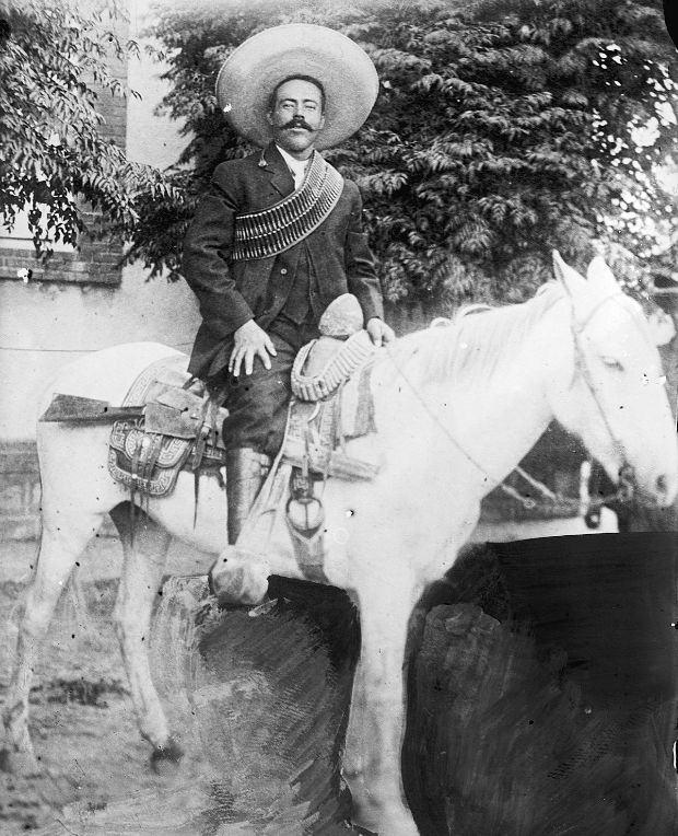 pancho-villa-caballo