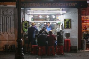 las-cronicas-del-taco-serie-netflix-taquería-2