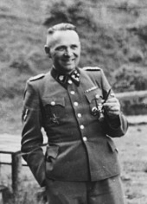 Rudolf-Höss-el-rostro-detrás-del-campo-de-concentración-de-Auschwitz